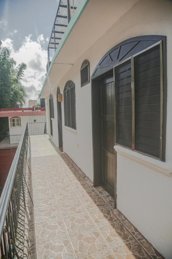 Navieros Rooms Bacalar Eksteriør bilde