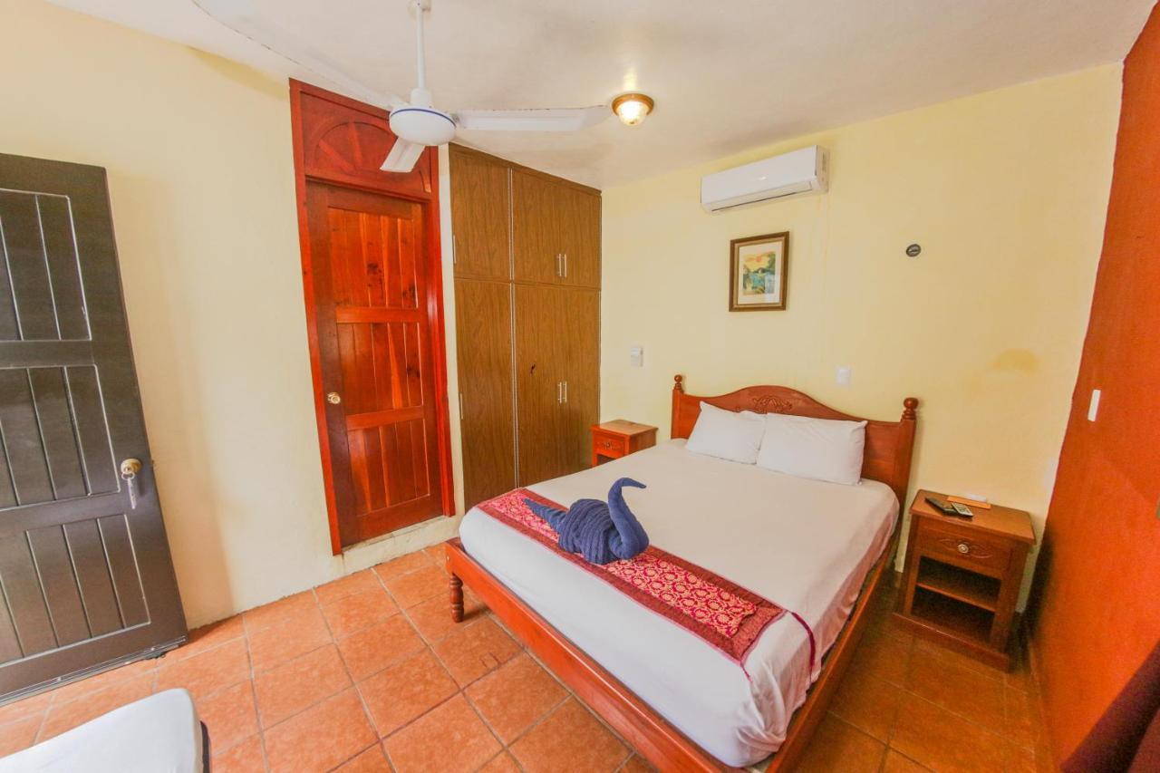 Navieros Rooms Bacalar Eksteriør bilde