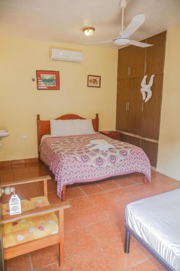 Navieros Rooms Bacalar Eksteriør bilde