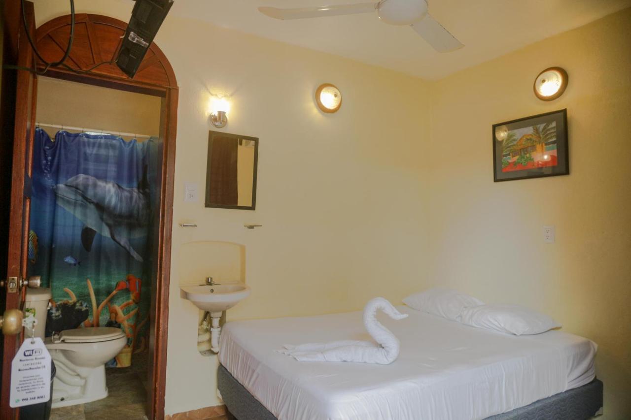 Navieros Rooms Bacalar Eksteriør bilde