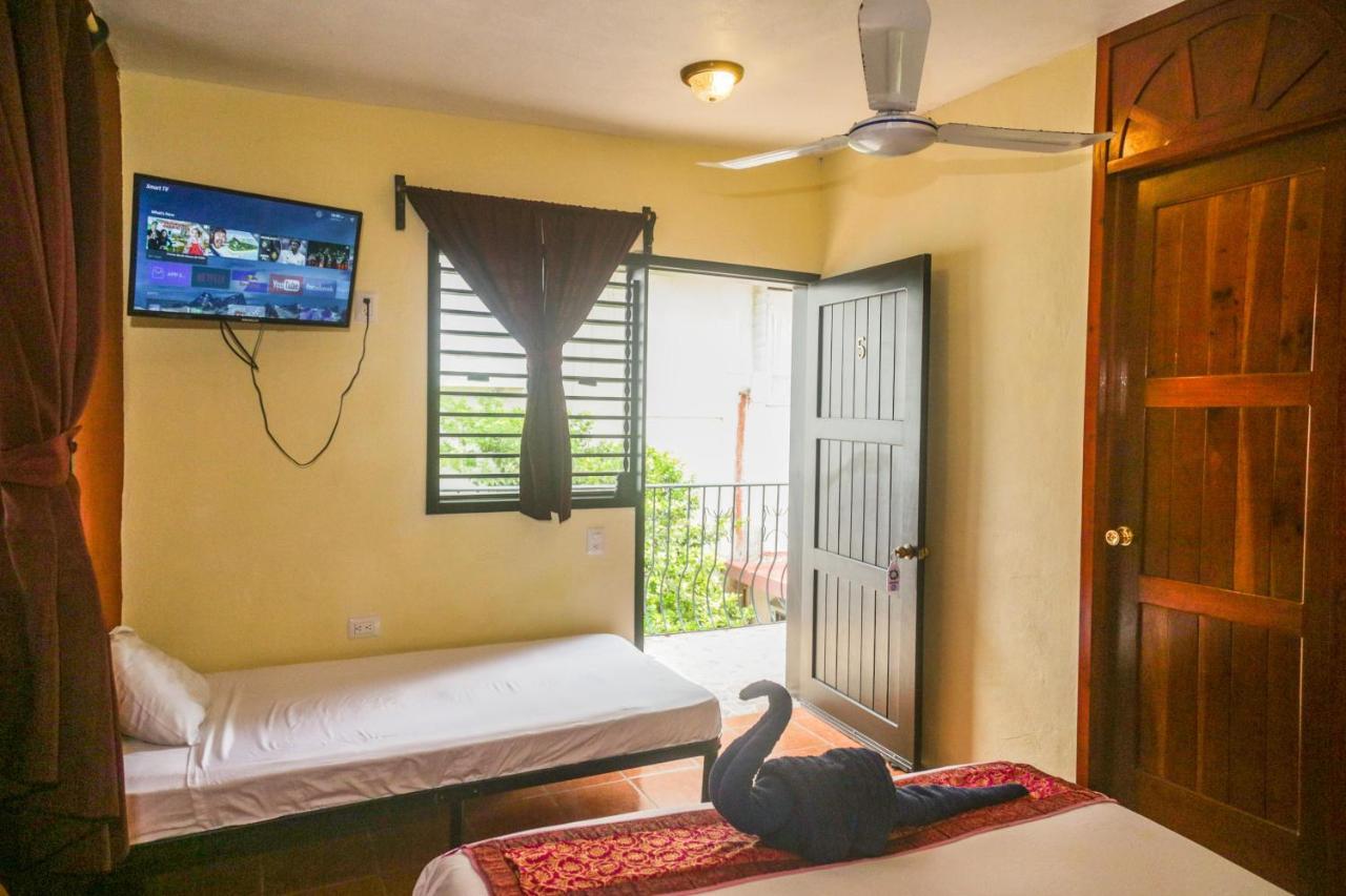 Navieros Rooms Bacalar Eksteriør bilde