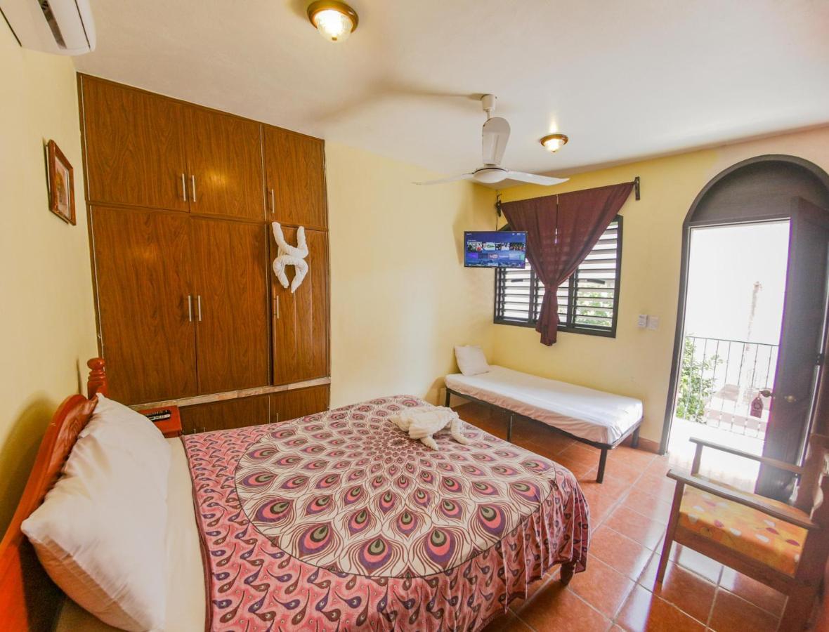 Navieros Rooms Bacalar Eksteriør bilde